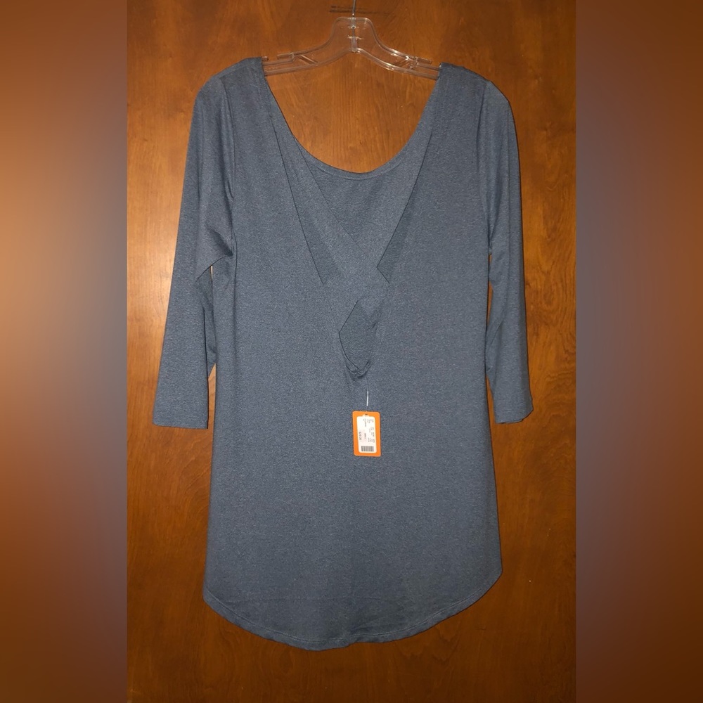 Maurices in motion criss cross back tunic top size S